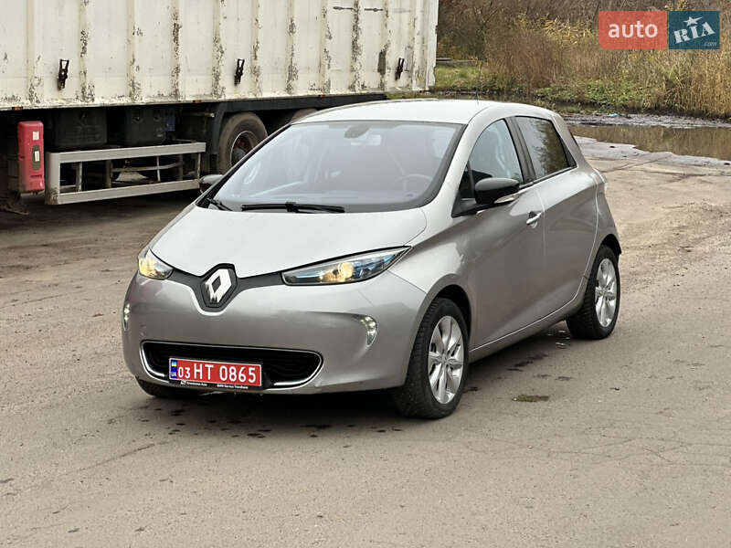 Хэтчбек Renault Zoe 2015 в Дубно