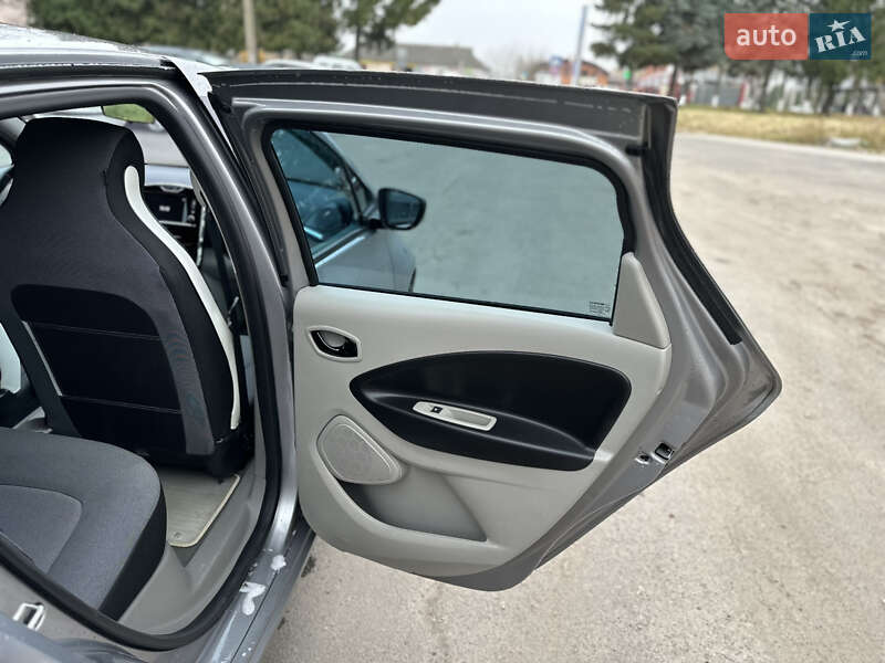 Хэтчбек Renault Zoe 2015 в Дубно