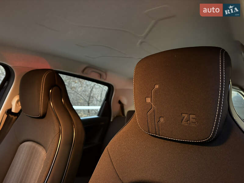 Хэтчбек Renault Zoe 2017 в Киеве