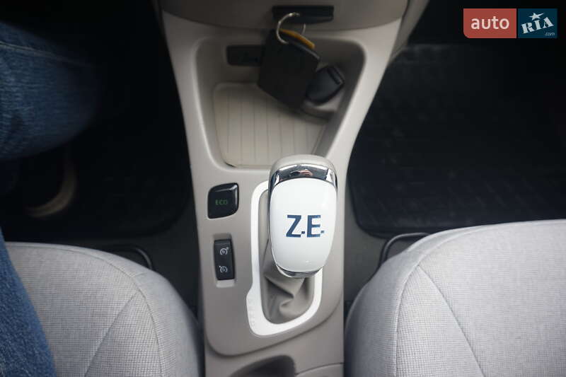 Хэтчбек Renault Zoe 2016 в Самборе