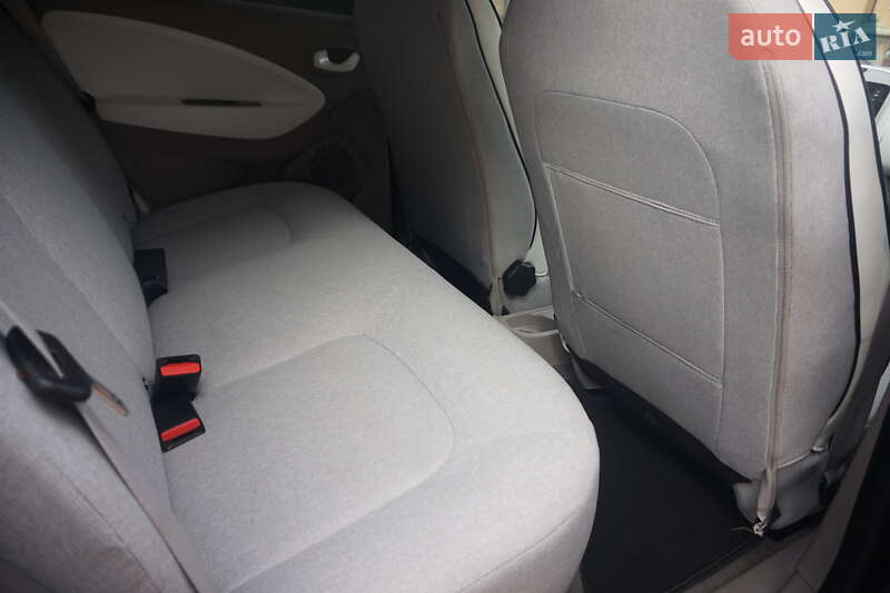 Хэтчбек Renault Zoe 2016 в Самборе