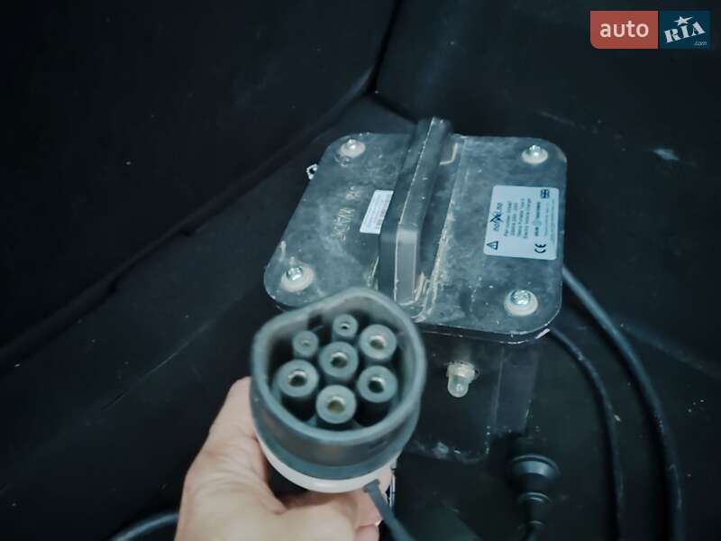 Хетчбек Renault Zoe 2017 в Львові фото 67 Хетчбек Renault Zoe 2017 в Львові