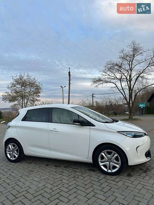 Хетчбек Renault Zoe 2017 в Золочеві