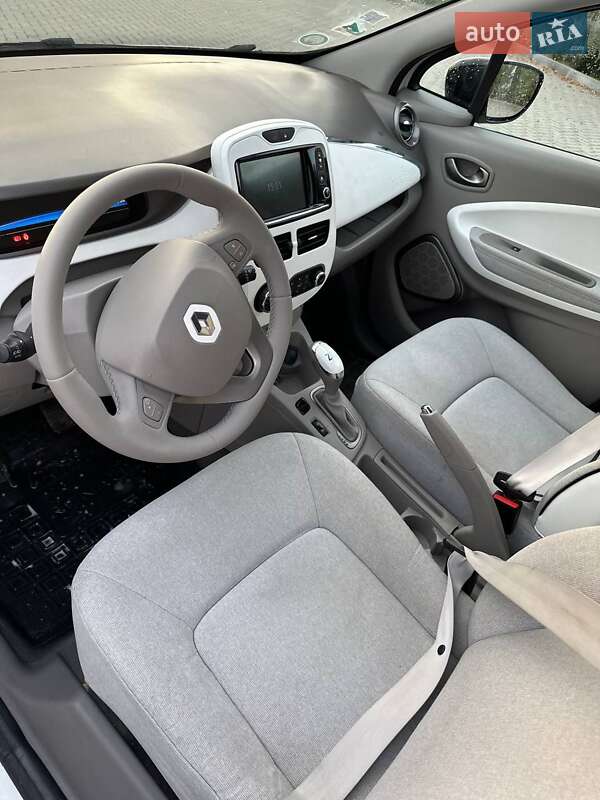 Хетчбек Renault Zoe 2017 в Золочеві