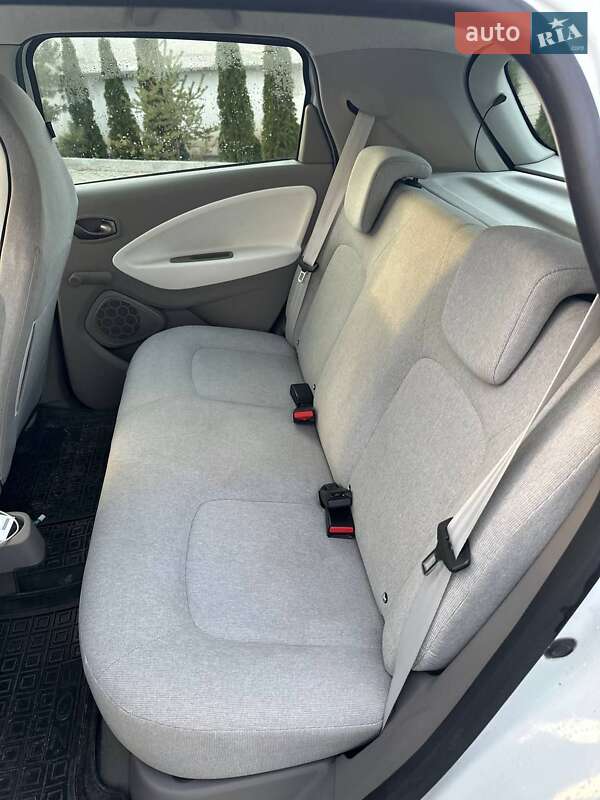 Хетчбек Renault Zoe 2017 в Золочеві