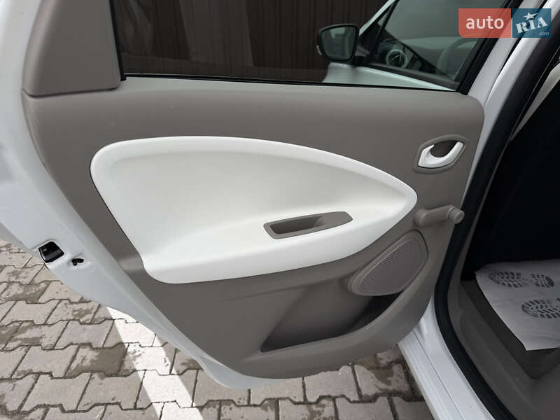 Хэтчбек Renault Zoe 2016 в Виннице