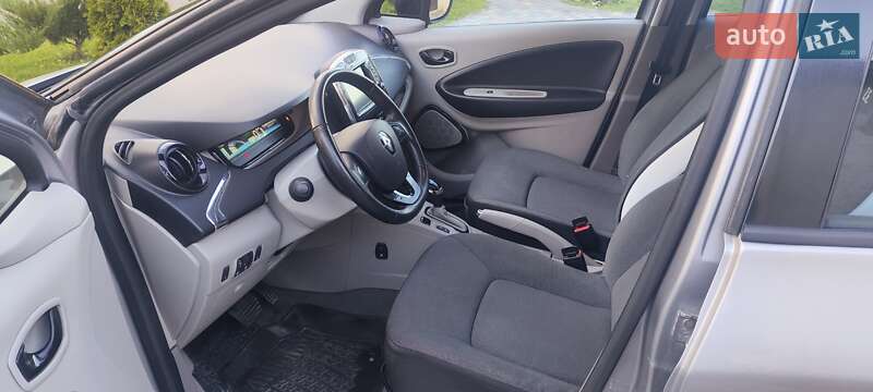 Хэтчбек Renault Zoe 2015 в Городке