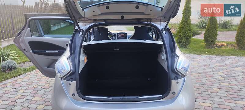 Хэтчбек Renault Zoe 2015 в Городке