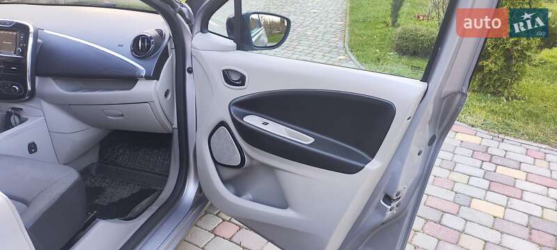 Хэтчбек Renault Zoe 2015 в Городке