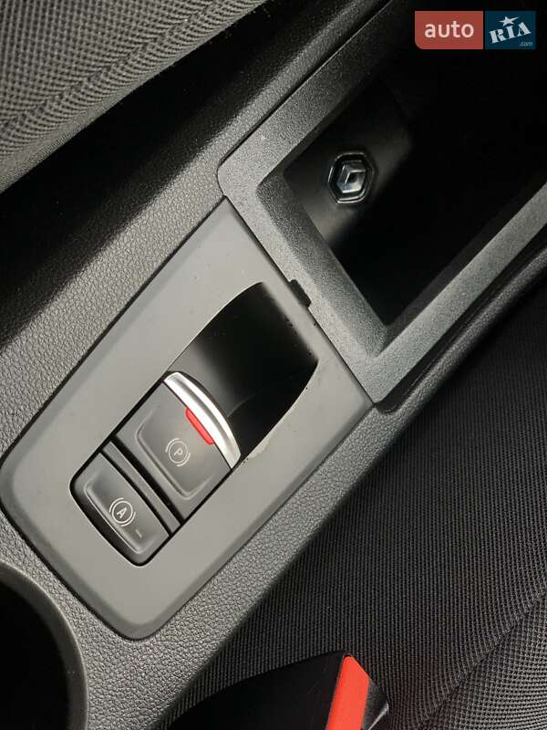 Хэтчбек Renault Zoe 2020 в Бердичеве фото 48 Хэтчбек Renault Zoe 2020 в Бердичеве