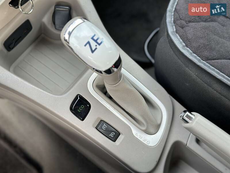 Хетчбек Renault Zoe 2019 в Києві фото 25 Хетчбек Renault Zoe 2019 в Києві