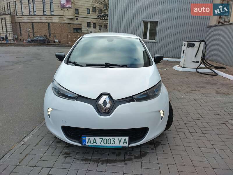 Хэтчбек Renault Zoe 2017 в Киеве фото 5 Хэтчбек Renault Zoe 2017 в Киеве