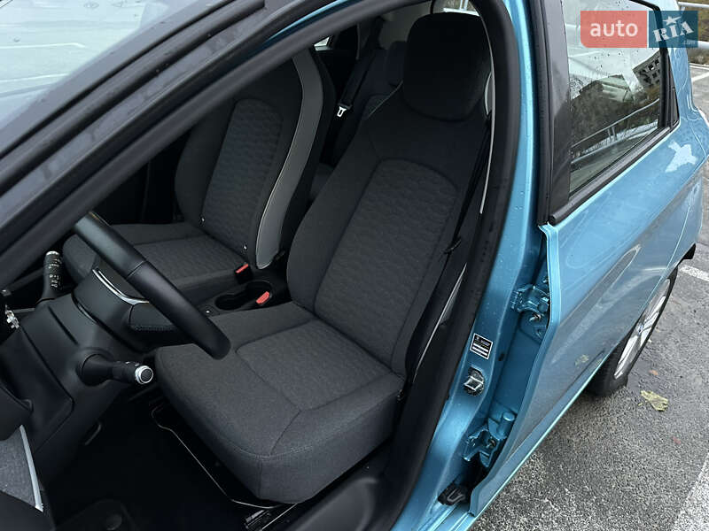 Хэтчбек Renault Zoe 2021 в Киеве