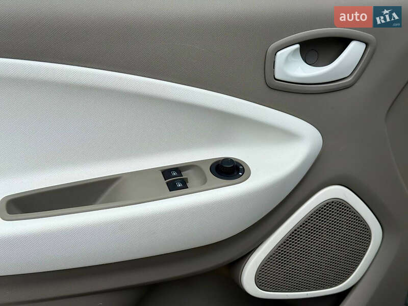 Хэтчбек Renault Zoe 2019 в Николаеве фото 14 Хэтчбек Renault Zoe 2019 в Николаеве