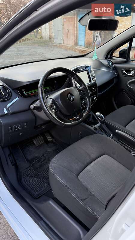 Хэтчбек Renault Zoe 2017 в Полтаве