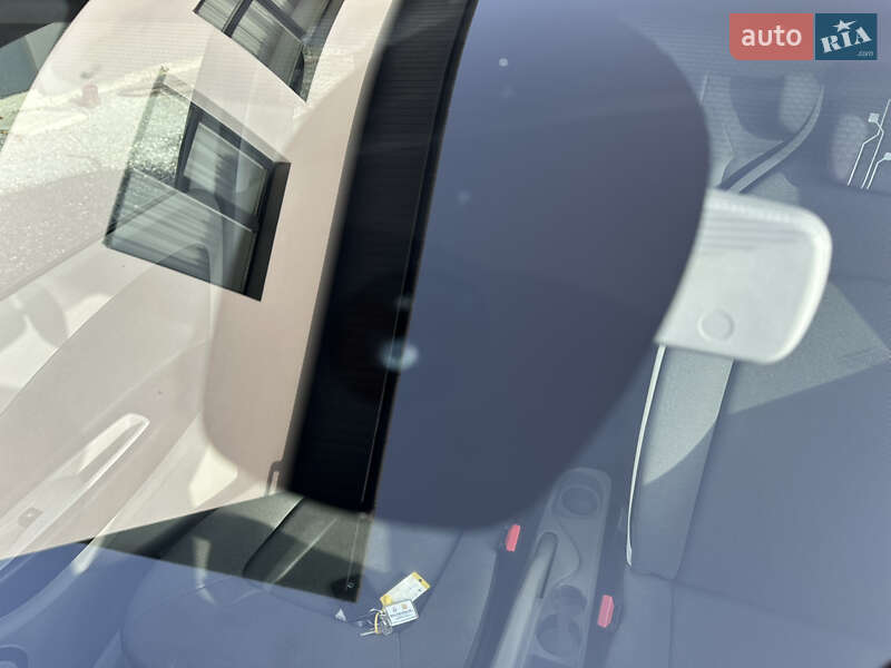 Хэтчбек Renault Zoe 2016 в Тернополе