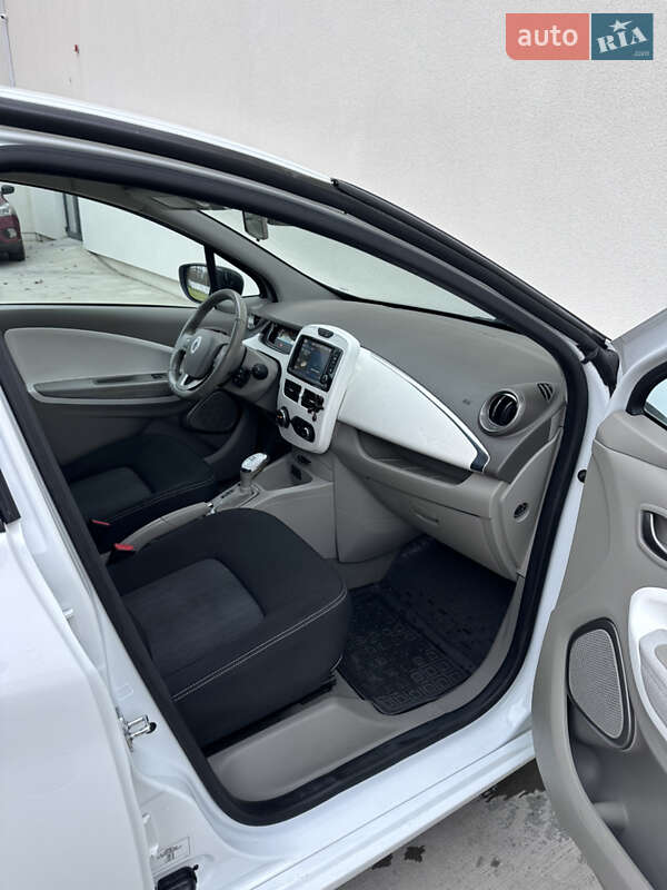 Хэтчбек Renault Zoe 2018 в Луцке фото 26 Хэтчбек Renault Zoe 2018 в Луцке
