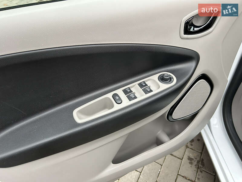 Хетчбек Renault Zoe 2016 в Луцьку фото 8 Хетчбек Renault Zoe 2016 в Луцьку