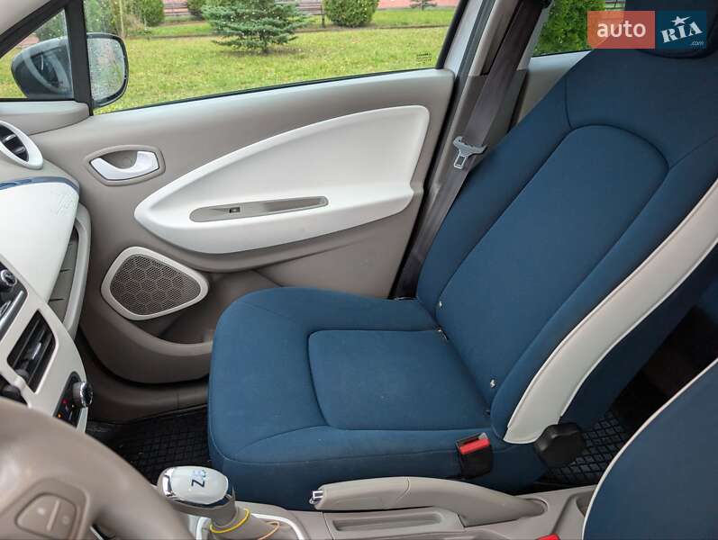 Хэтчбек Renault Zoe 2013 в Здолбунове