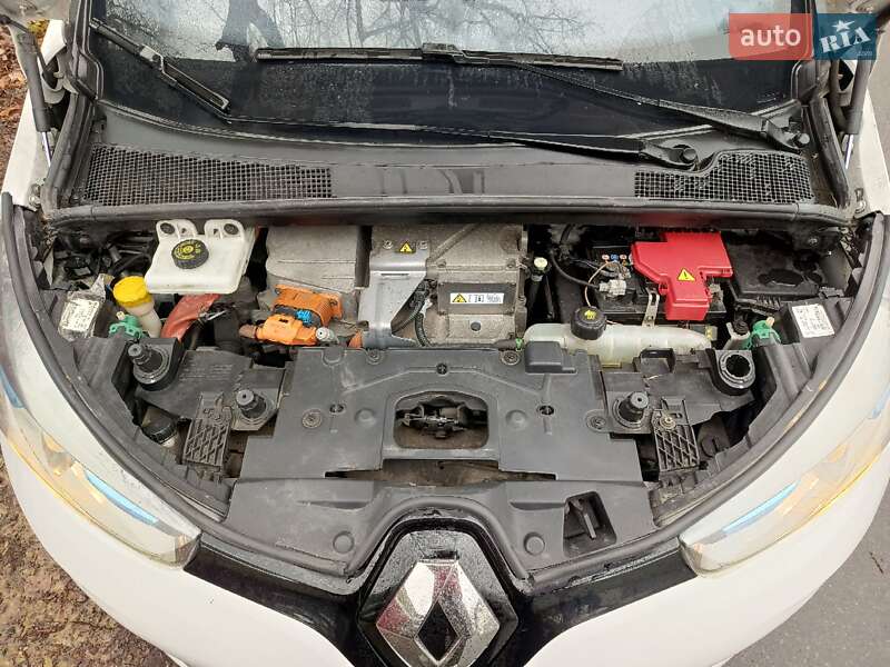 Хэтчбек Renault Zoe 2015 в Броварах фото 8 Хэтчбек Renault Zoe 2015 в Броварах