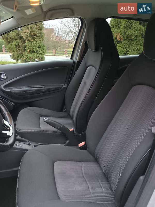 Хэтчбек Renault Zoe 2018 в Дубно