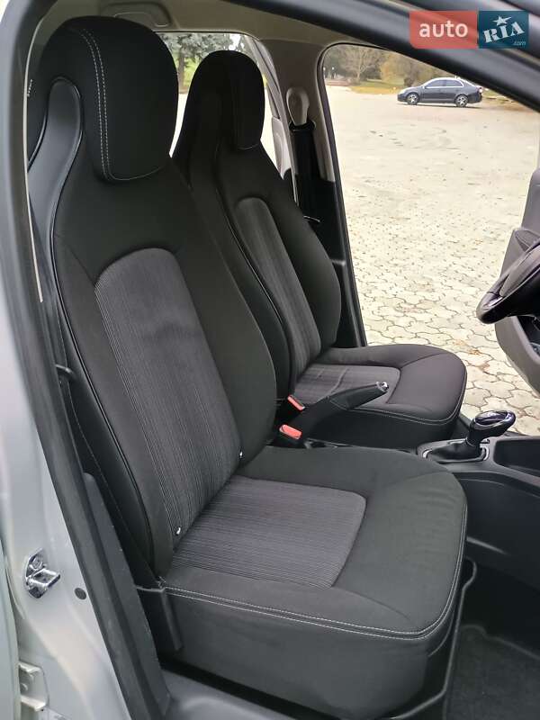 Хэтчбек Renault Zoe 2018 в Дубно