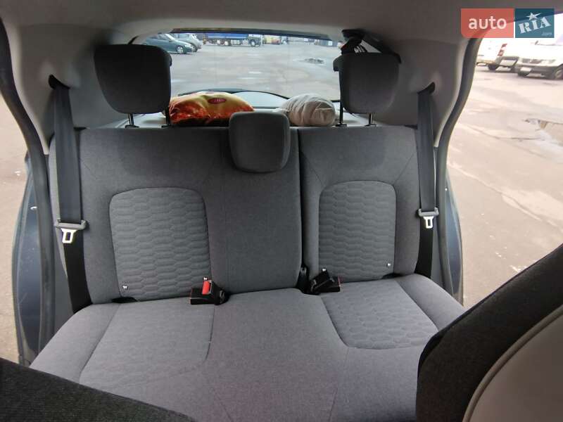 Хетчбек Renault Zoe 2021 в Києві