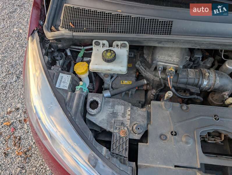 Хетчбек Renault Zoe 2018 в Рівному фото 51 Хетчбек Renault Zoe 2018 в Рівному