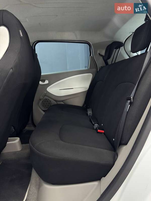 Хэтчбек Renault Zoe 2015 в Коломые фото 17 Хэтчбек Renault Zoe 2015 в Коломые