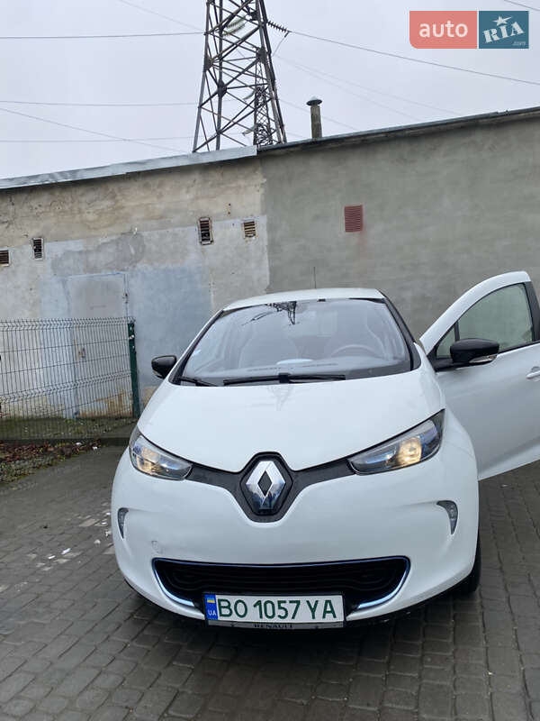 Хэтчбек Renault Zoe 2013 в Тернополе фото Хэтчбек Renault Zoe 2013 в Тернополе
