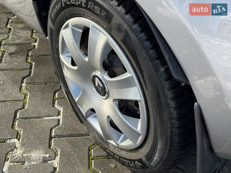 Хэтчбек Renault Zoe 2015 в Дрогобыче