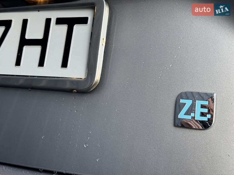 Хэтчбек Renault Zoe 2015 в Дрогобыче