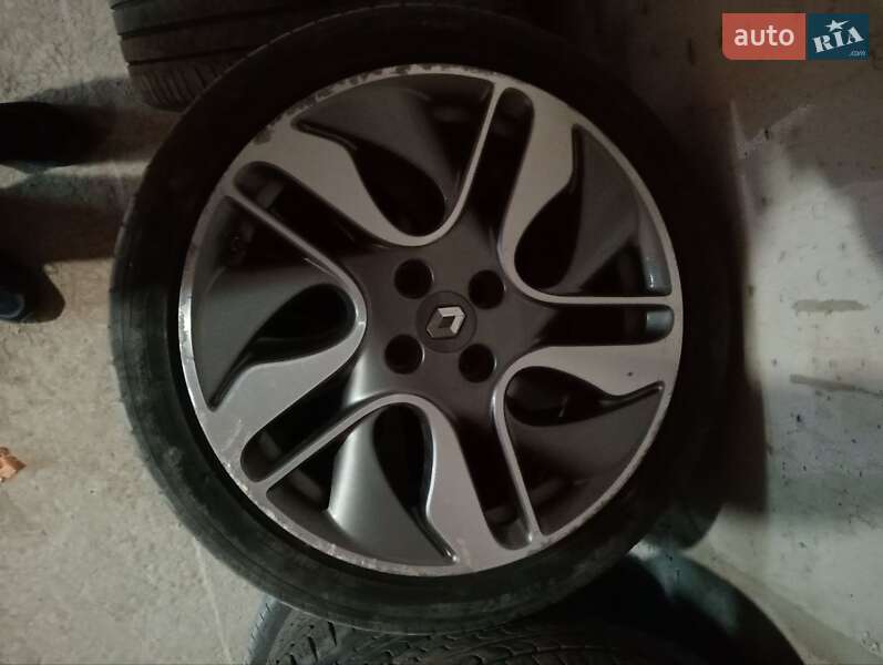 Хетчбек Renault Zoe 2015 в Хмельницькому