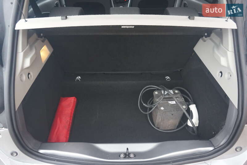 Хэтчбек Renault Zoe 2015 в Самборе