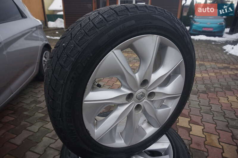 Хэтчбек Renault Zoe 2015 в Самборе