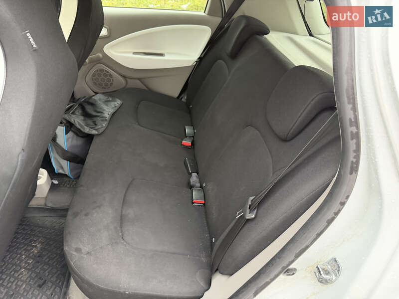 Хэтчбек Renault Zoe 2016 в Луцке фото 16 Хэтчбек Renault Zoe 2016 в Луцке