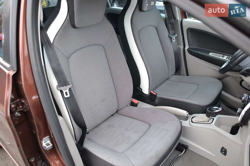 Хэтчбек Renault Zoe 2015 в Луцке фото 23 Хэтчбек Renault Zoe 2015 в Луцке