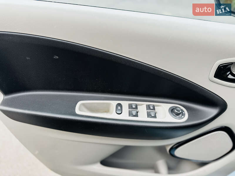 Хэтчбек Renault Zoe 2014 в Здолбунове