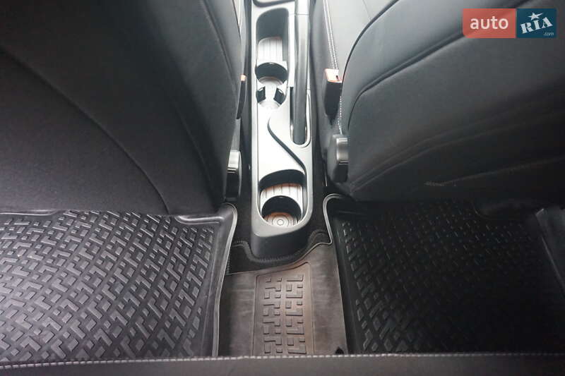 Хэтчбек Renault Zoe 2018 в Самборе