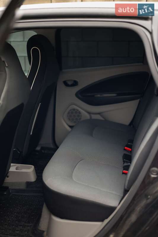 Хэтчбек Renault Zoe 2013 в Ровно