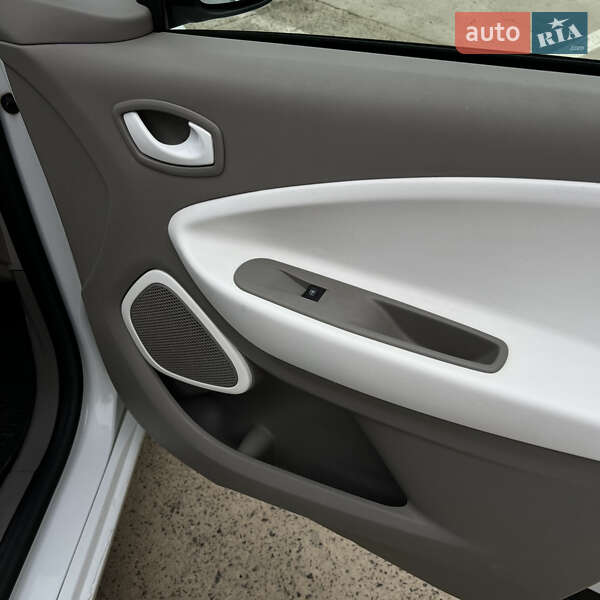 Хетчбек Renault Zoe 2019 в Ужгороді фото 14 Хетчбек Renault Zoe 2019 в Ужгороді