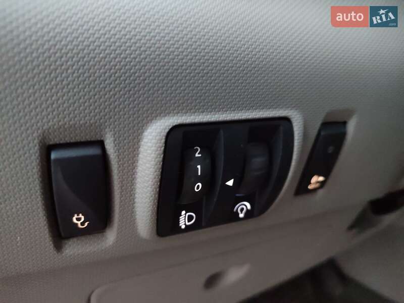 Хетчбек Renault Zoe 2017 в Львові фото 64 Хетчбек Renault Zoe 2017 в Львові