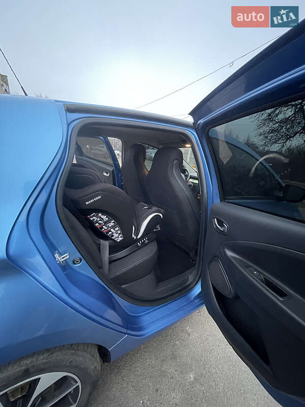 Хэтчбек Renault Zoe 2017 в Новоукраинке фото 22 Хэтчбек Renault Zoe 2017 в Новоукраинке