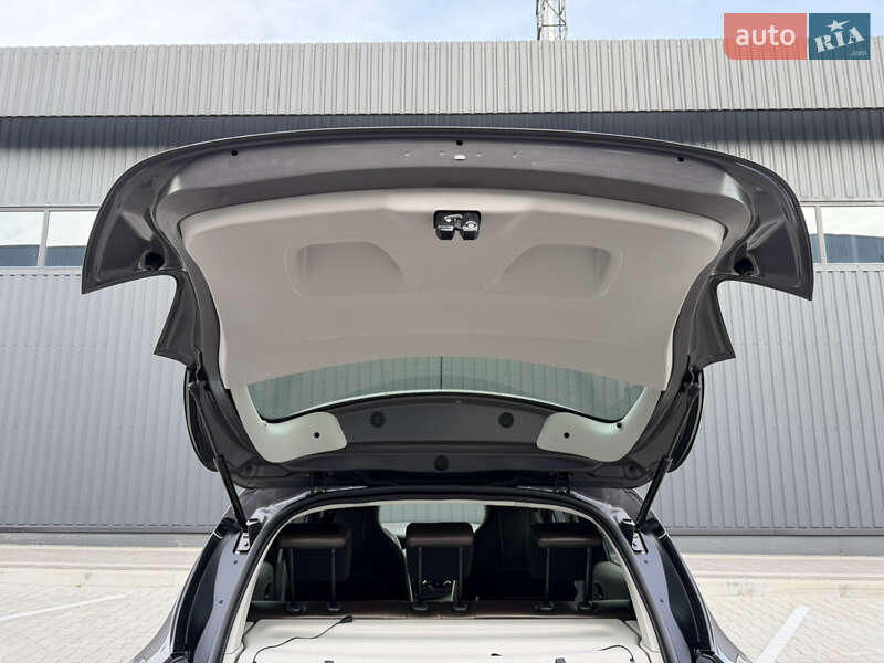 Хэтчбек Renault Zoe 2018 в Дубно