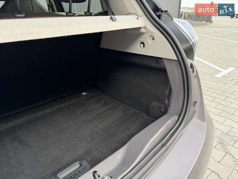 Хэтчбек Renault Zoe 2018 в Дубно