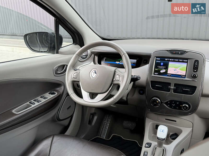 Хэтчбек Renault Zoe 2018 в Дубно