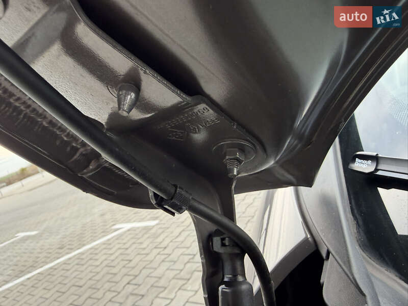 Хэтчбек Renault Zoe 2018 в Дубно