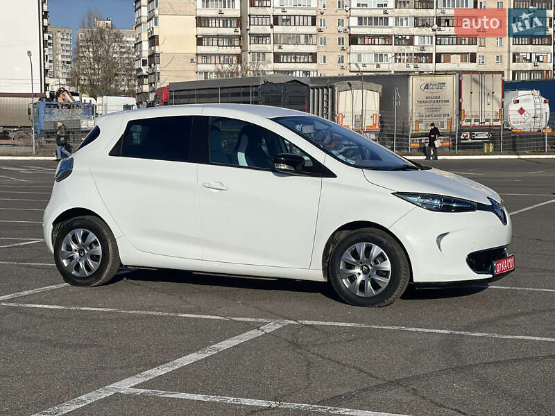 Хэтчбек Renault Zoe 2014 в Киеве фото 20 Хэтчбек Renault Zoe 2014 в Киеве