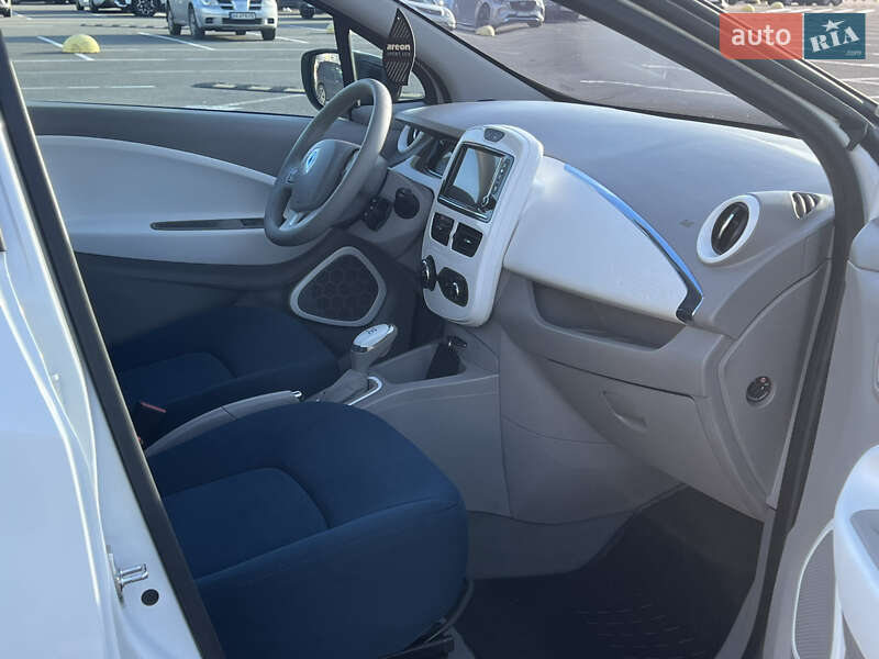 Хэтчбек Renault Zoe 2014 в Киеве фото 38 Хэтчбек Renault Zoe 2014 в Киеве