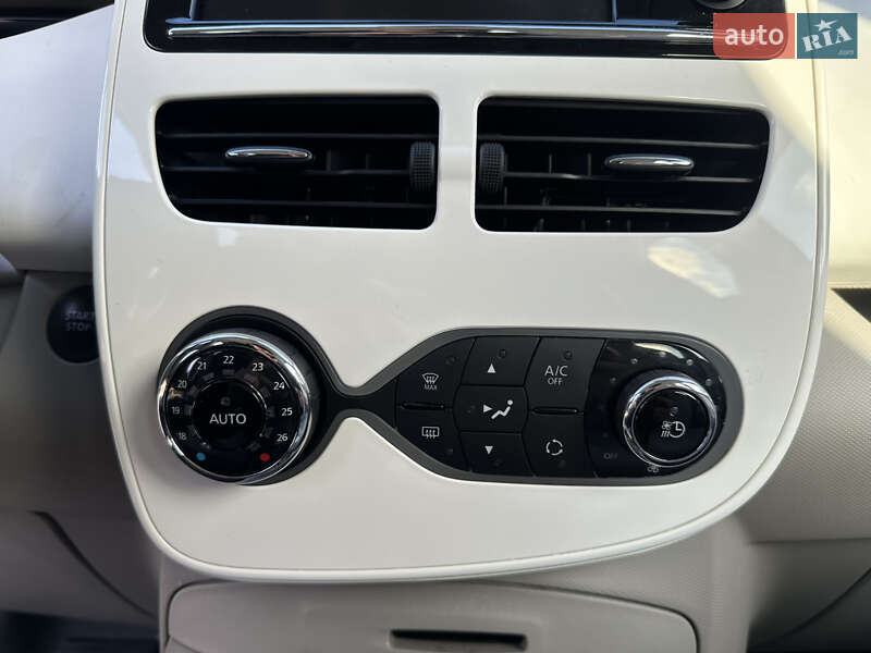Хэтчбек Renault Zoe 2019 в Киеве фото 21 Хэтчбек Renault Zoe 2019 в Киеве